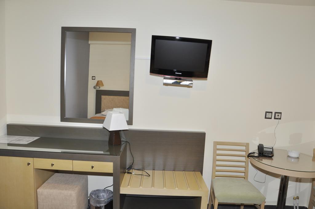 Hotel Philoxenia Thebes Zimmer foto
